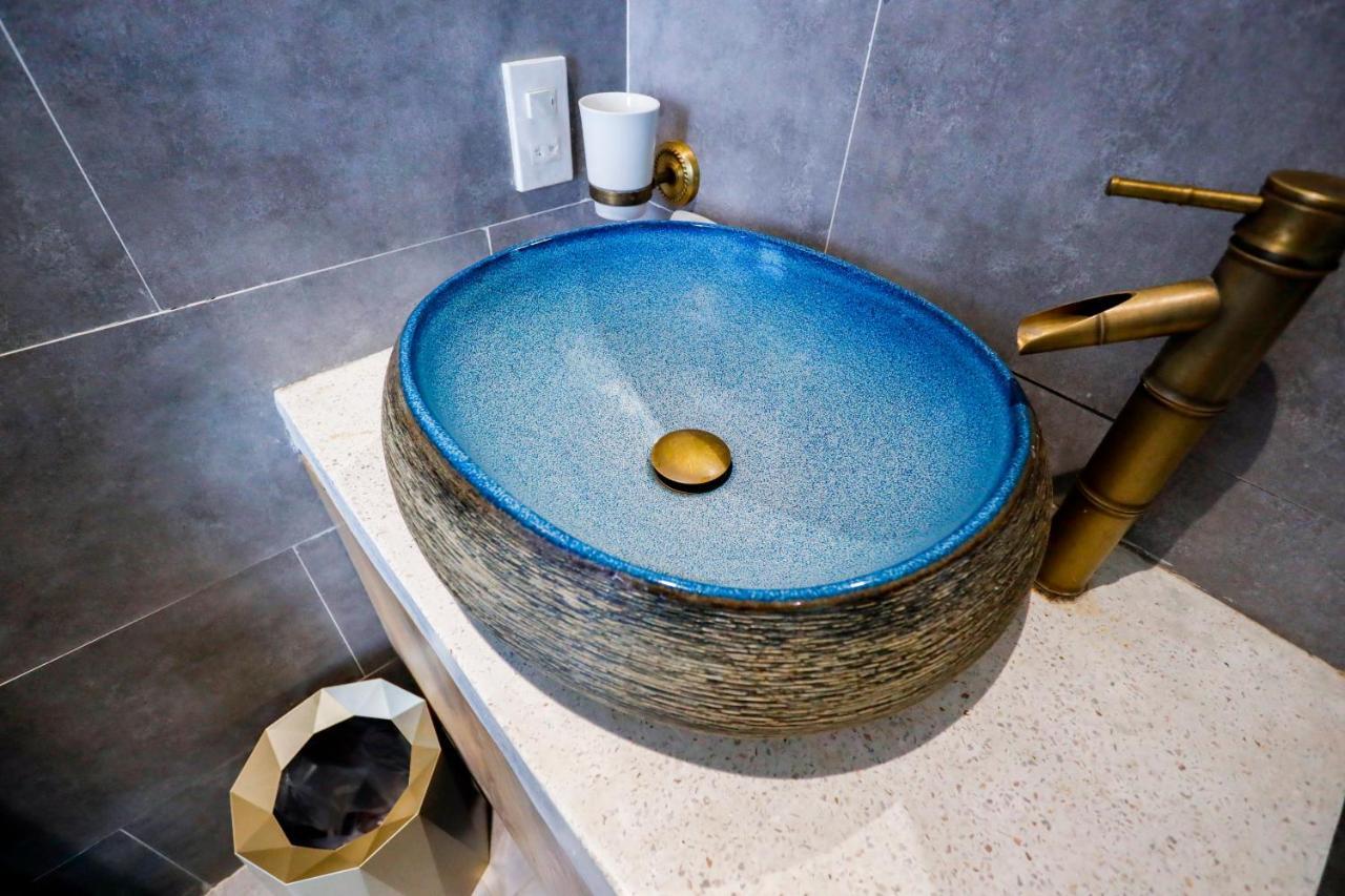 To Vo Hostel Hue Zewnętrze zdjęcie